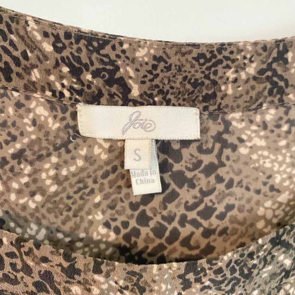 Joie • 100% Silk Shift Dress - Picture 5 of 10